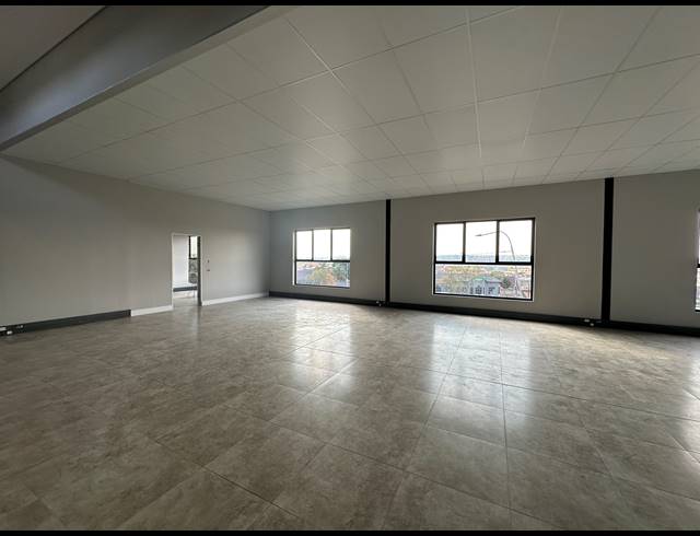 156M² OFFICE TO LET IN CENTURION CENTRAL